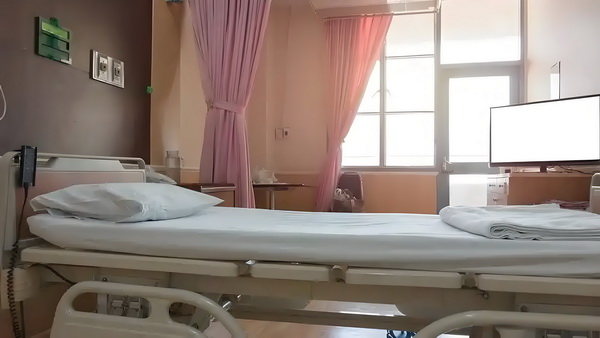 办深圳户口需要收费用吗_2025年7月电影总票房破30亿 并拿万元聘礼作为出2